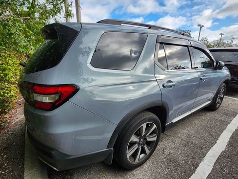 Used 2023 Honda Pilot Elite image 4