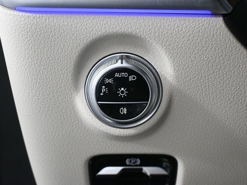 Certified 2022 Mercedes-Benz C 300 4MATIC Sedan image 9