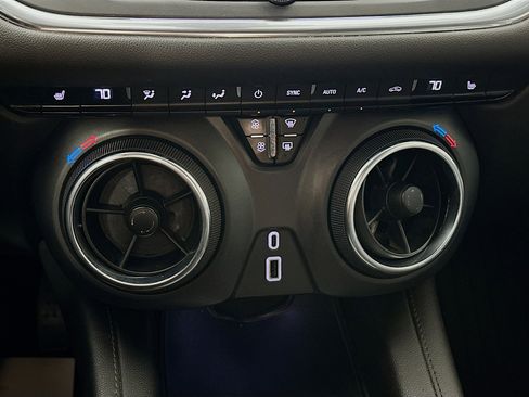 Used 2022 Chevrolet Blazer LT image 15