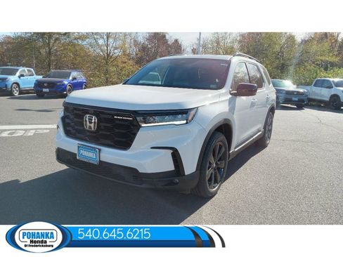 New 2025 Honda Pilot Black Edition image 4