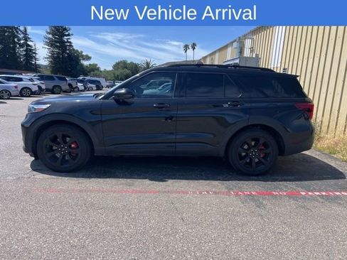 Used 2022 Ford Explorer ST w/ Equipment Group 401A AWD/4WD image 3