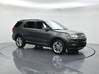 Used 2018 Ford Explorer XLT w/ Equipment Group 202A FWD video 3