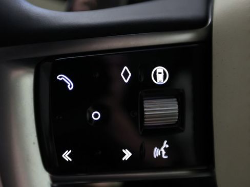 Used 2024 Land Rover Range Rover SE AWD/4WD image 24