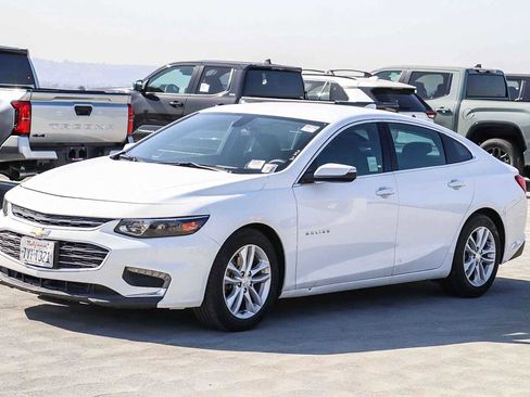 Used 2017 Chevrolet Malibu Hybrid image 1