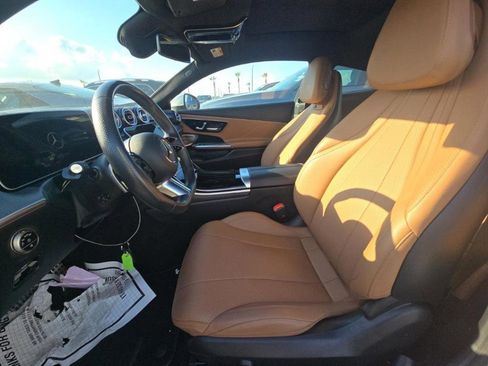 Used 2025 Mercedes-Benz CLE 300 4MATIC Coupe image 4