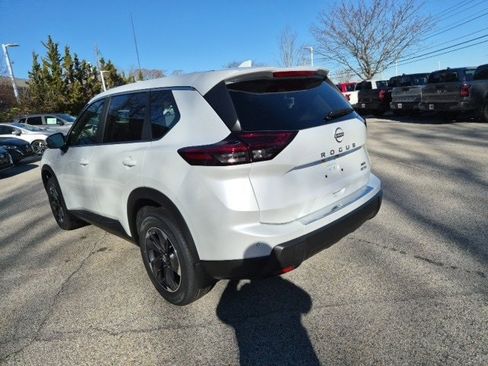 New 2026 Nissan Rogue SV image 7