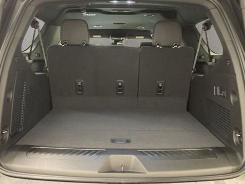 New 2026 Chevrolet Suburban LT w/ Comfort Package AWD/4WD image 29