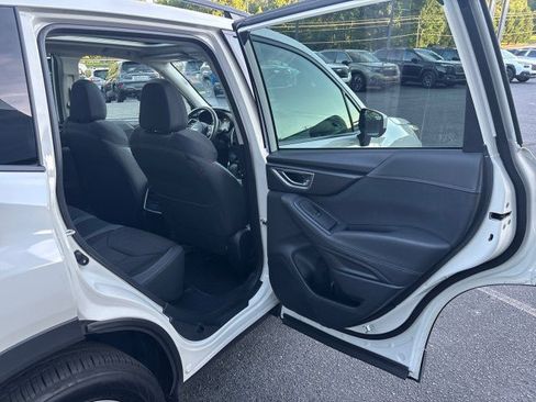 Certified 2022 Subaru Forester Premium AWD/4WD image 37