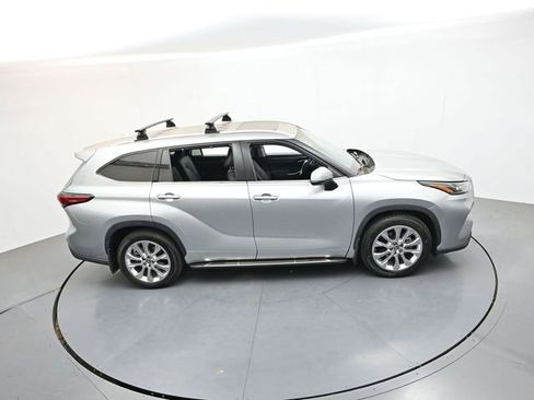 Used 2021 Toyota Highlander Limited AWD/4WD image 39