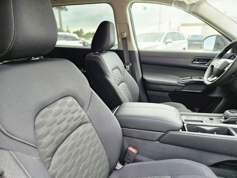 New 2026 Nissan Pathfinder SV FWD image 12