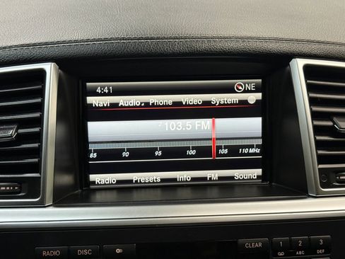 Used 2014 Mercedes-Benz GL 450 4MATIC w/ Lane Tracking Package image 35