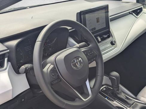 Used 2023 Toyota Corolla SE FWD image 10