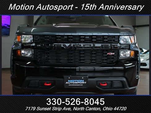 Used 2019 Chevrolet Silverado 1500 Custom Trail Boss w/ Custom Convenience Package AWD/4WD image 3