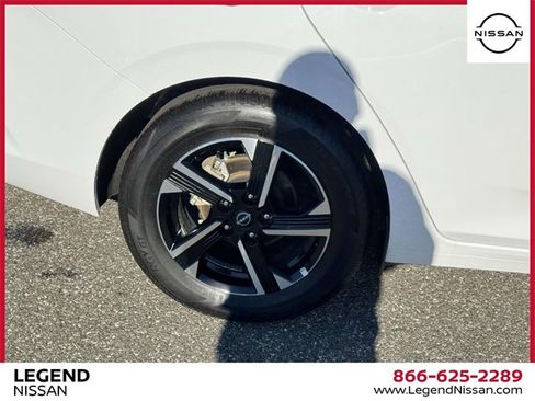 Used 2025 Nissan Sentra SV image 9