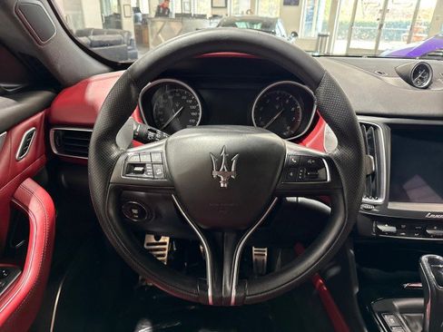 Used 2020 Maserati Levante GranSport image 63