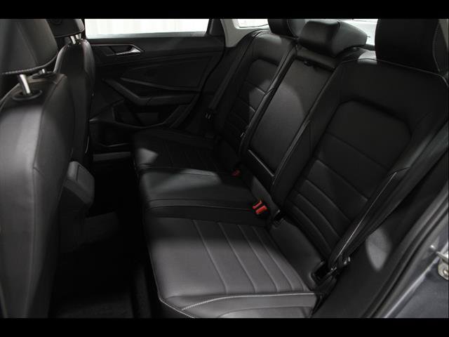 Used 2023 Volkswagen Jetta SE FWD image 17