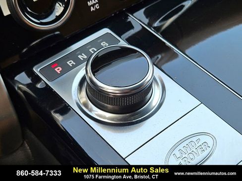 Used 2021 Land Rover Range Rover Long Wheelbase Autobiography image 23