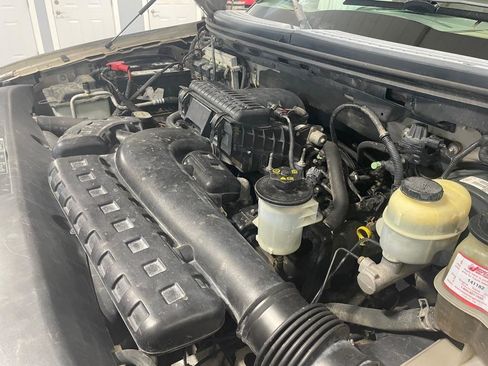 Used 2005 Ford F150 Lariat AWD/4WD image 34