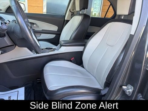 Used 2017 Chevrolet Equinox Premier w/ Enhanced Convenience Package FWD image 20