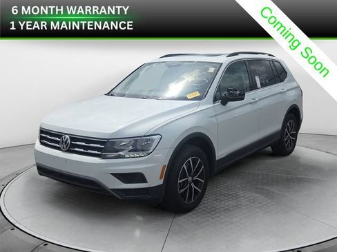 Used 2021 Volkswagen Tiguan SE w/ Panoramic Sunroof Package FWD image 1
