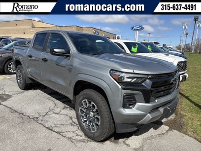 Used 2023 Chevrolet Colorado Z71 w/ Z71 Convenience Package 2