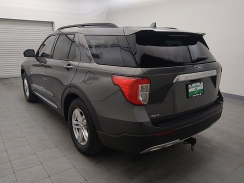 Used 2020 Ford Explorer XLT w/ Equipment Group 202A RWD image 5