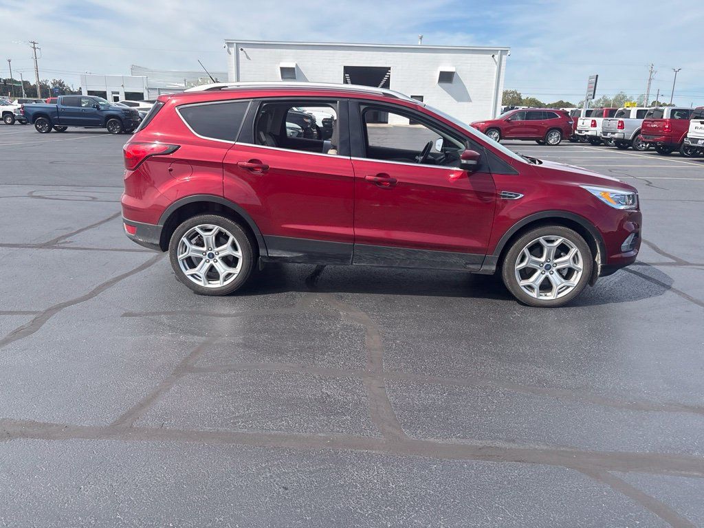 Used 2019 Ford Escape Titanium FWD image 12