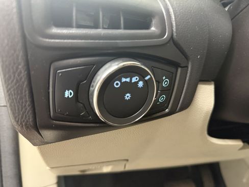 Used 2012 Ford Focus SEL image 12