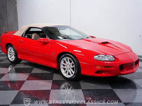Used 2002 Chevrolet Camaro Z28 w/ SS Performance/Appearance Pkg RWD image 13