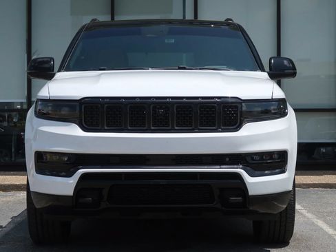 Used 2024 Jeep Grand Wagoneer Series III w/ Quick Order Packagew 28T AWD/4WD image 2