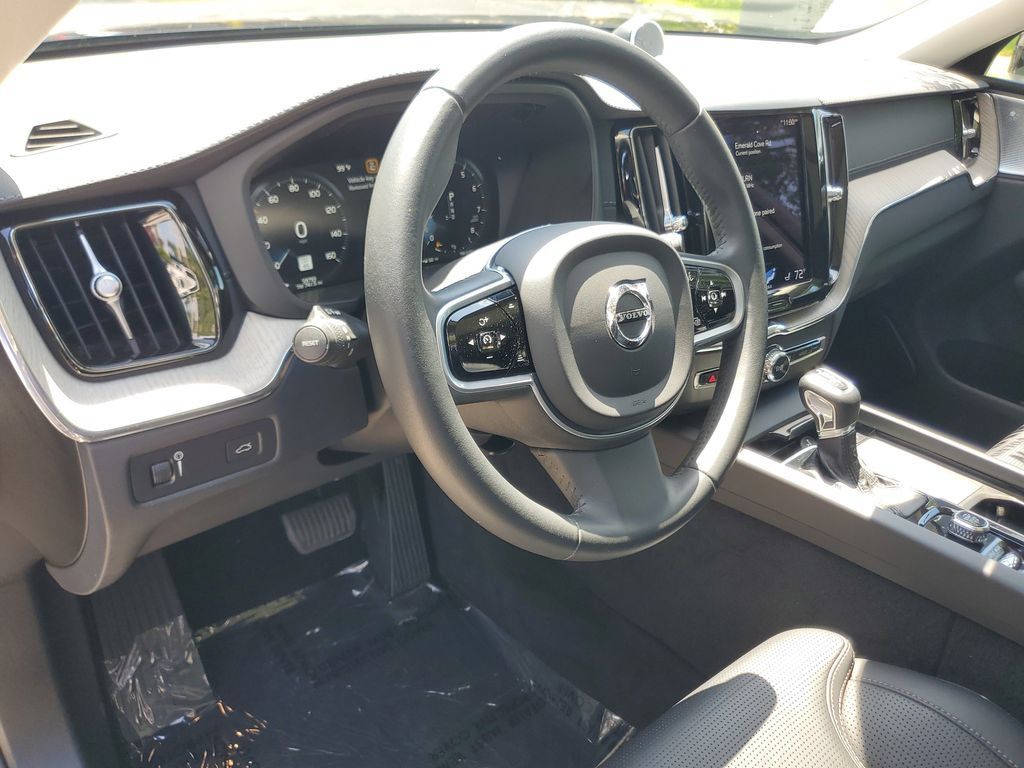 Used 2021 Volvo XC60 T6 Inscription w/ Advanced Package AWD/4WD image 17