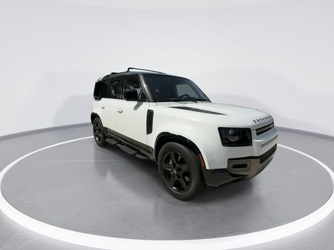 Used 2023 Land Rover Defender 110 X-Dynamic SE AWD/4WD image 2