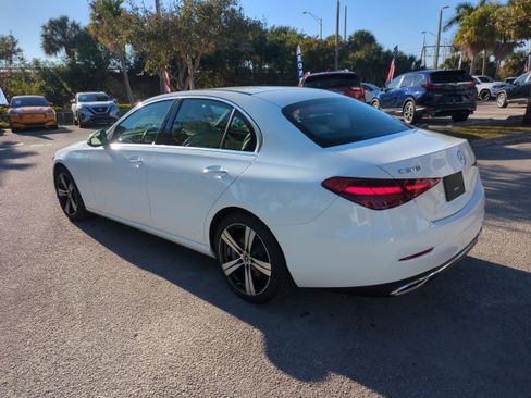 Used 2022 Mercedes-Benz C 300 Sedan image 7