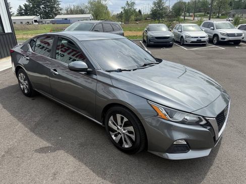 Used 2019 Nissan Altima 2.5 S FWD image 4