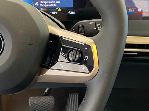 New 2026 BMW iX xDrive45 image 27