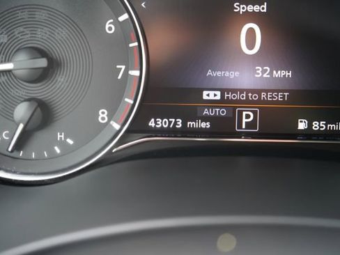 Used 2023 INFINITI QX80 Sensory w/ All-Season Package image 25