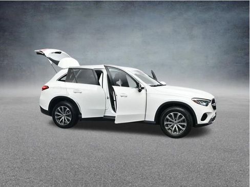 Used 2024 Mercedes-Benz GLC 300 image 51