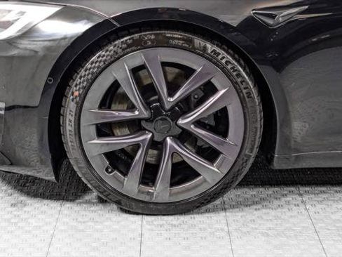 Used 2021 Tesla Model S Plaid image 37