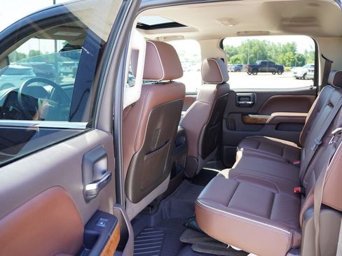 Used 2015 Chevrolet Silverado 3500 High Country w/ Duramax Plus Package AWD/4WD image 18