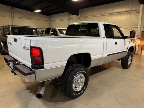 Used 2001 Dodge Ram 2500 Truck SLT AWD/4WD image 13