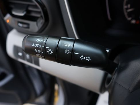 Used 2023 Honda Pilot Touring image 37
