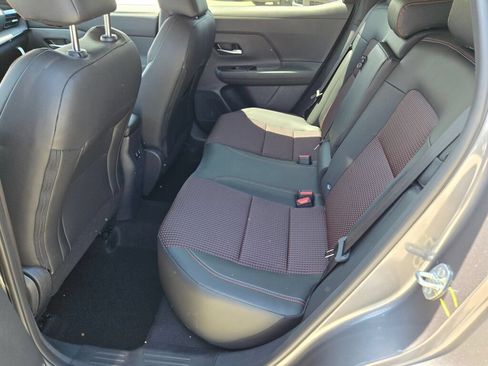 Used 2026 Nissan Kicks SR AWD/4WD image 15