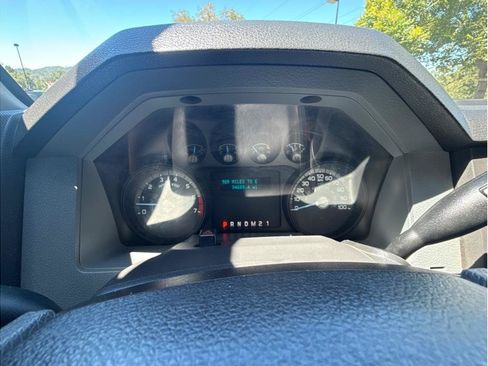 Used 2015 Ford F250 XL RWD image 11
