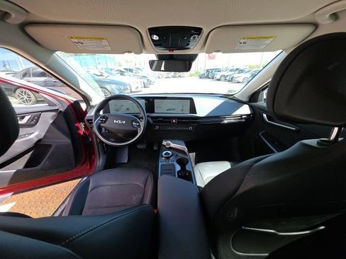 Used 2024 Kia EV6 Light image 24