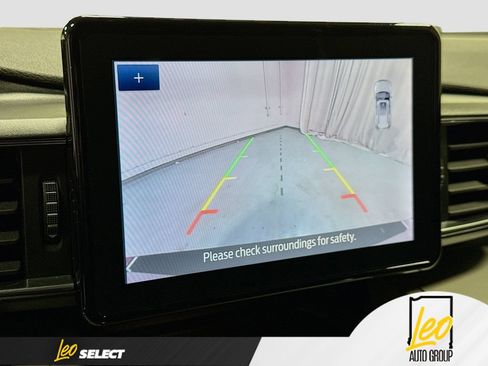 Used 2020 Ford Explorer XLT w/ Equipment Group 202A AWD/4WD image 16