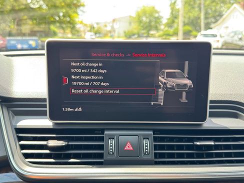 Used 2018 Audi Q5 2.0T Premium Plus w/ Premium Plus Package AWD/4WD image 79