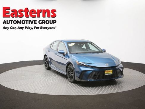 Used 2025 Toyota Camry SE FWD image 51