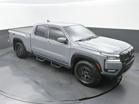 Used 2025 Nissan Frontier PRO-4X image 30