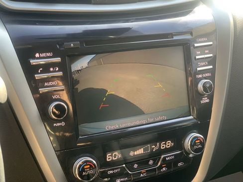 Used 2023 Nissan Murano SV FWD image 12
