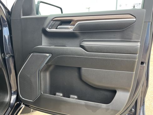 Used 2024 Chevrolet Silverado 1500 LT AWD/4WD image 20